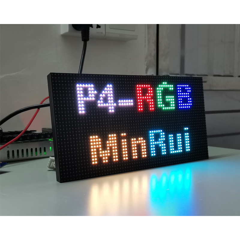 AiminRui High Resolution P4 In - Video Led Light Panel recensione e prezzo